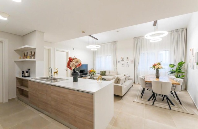 Veluxa - Renovated 1BHK next to Golf