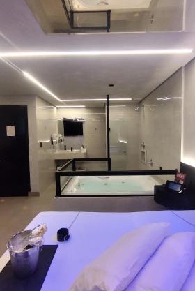 Vem Para o - Motel Marselha 6