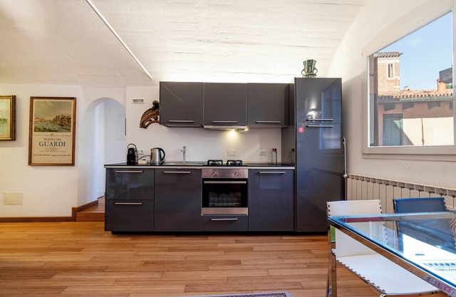 Venice Guggenheim Apt by Wonderful Italy