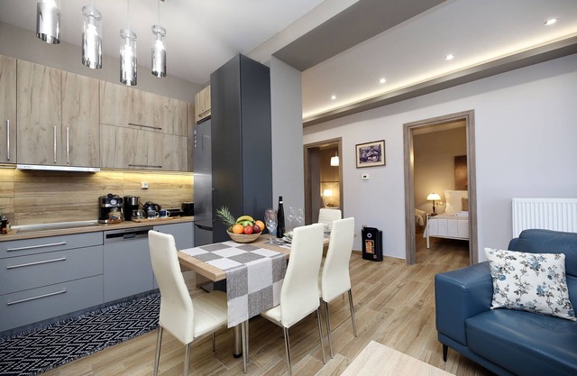 Venus Guesthouse: Luxury and Tranquility in the Heart of Portaria