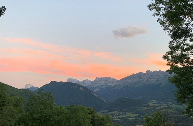 Vercors & Trièves Gîte10 p. tout équipé & vue époustouflante