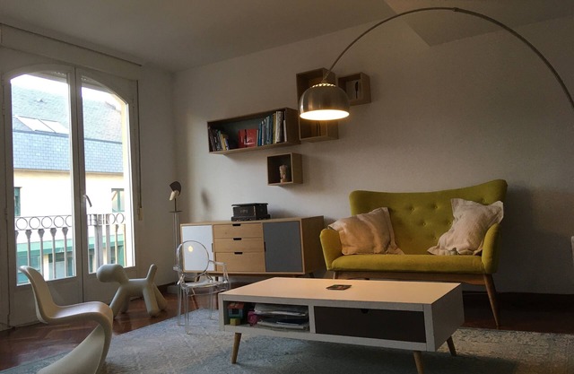 Very bright duplex with balcony and views