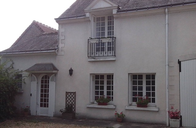 Very nice renovated outbuilding close to Amboise and Chenonceaux