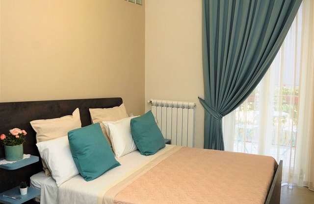 Vesuvius' lovely inn Azzurra