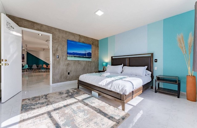 VH | Smart Suite | terraza y wifi | 142