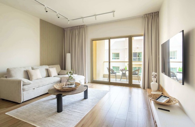 Vibrant 1BR in the Heart of The Greens - Sleeps 3!