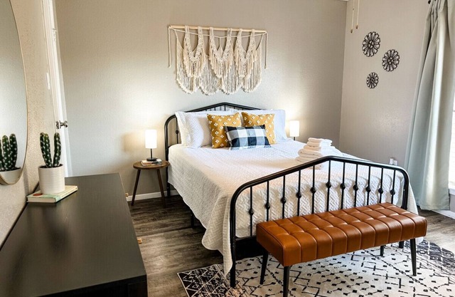 Vibrant Texan Escape with Patio & Gated Community