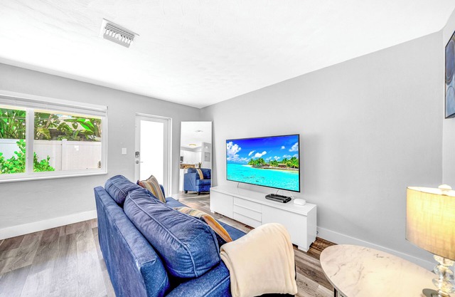 Victoria Park Paradise! 1 Mile To Beach+Las Olas!