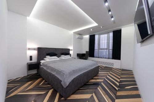 Victory-30 Luxe Apartment City Center