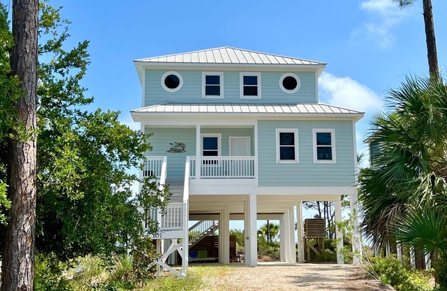 Views Galore from this Gulf Front Beauty