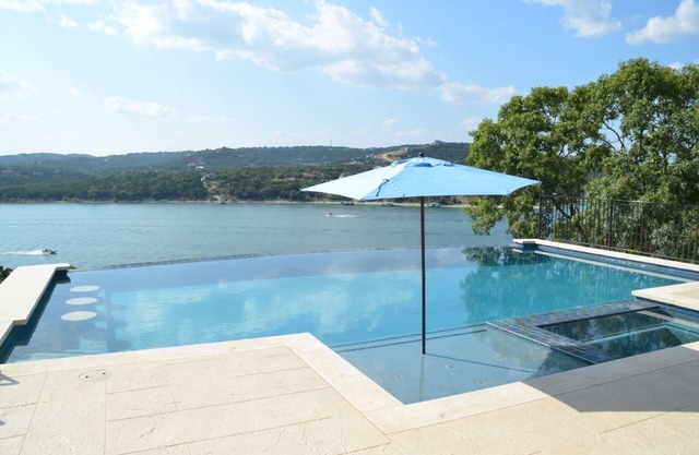 VIEWS! Gorgeous Lake Travis Waterfront, 1 Level, Volente, Pool, Hot tub , Dock!