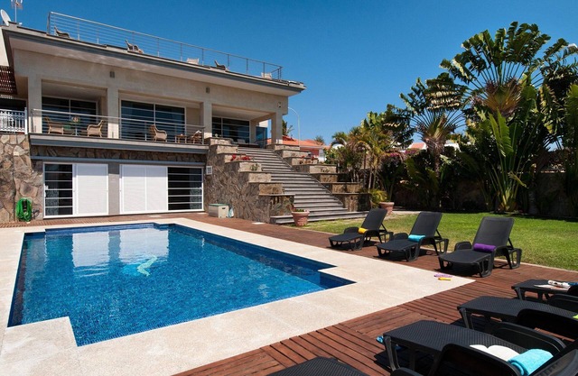 Villa Sonnenland Grande | Private Outdoor Pool | BBQ Facilities | Shaded.