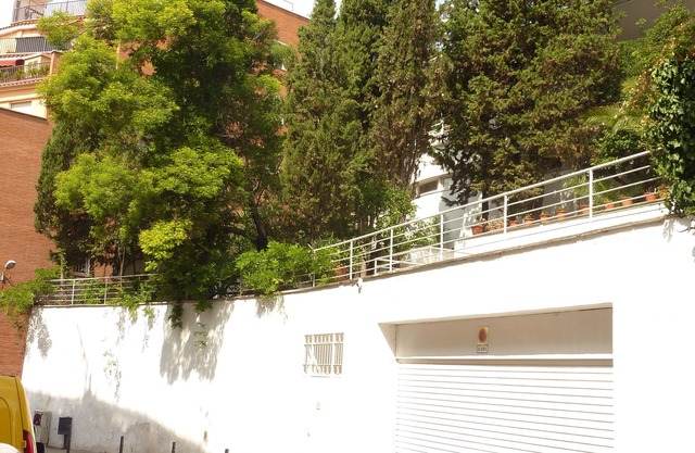 Vilaro Park Güell house with private pool. For groups of friends and families