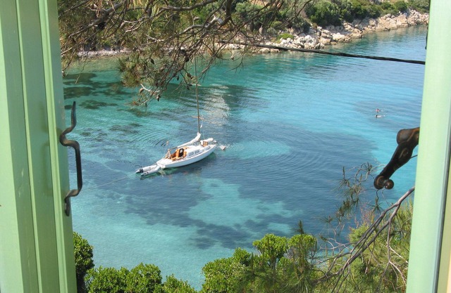 Vilavala: Nestling in fragrant green pines above sparkling blue Aegean waters