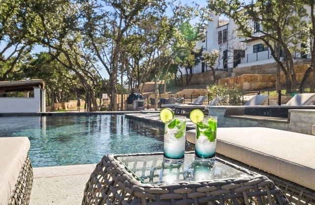 Villa 1: 2-Bedroom|Firepit|Pool|Hot tub|Yoga