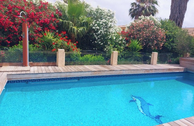 Villa 175 m2, 8 pers, 4 bdrms, air-conditioned, quiet, large swimming pool, jacuzzi, Grau d'Agde