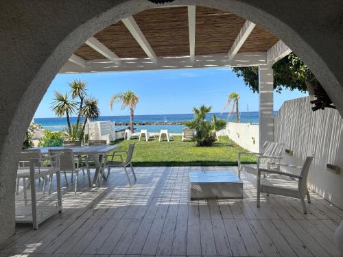 Villa a Diamante Sulla Spiaggia