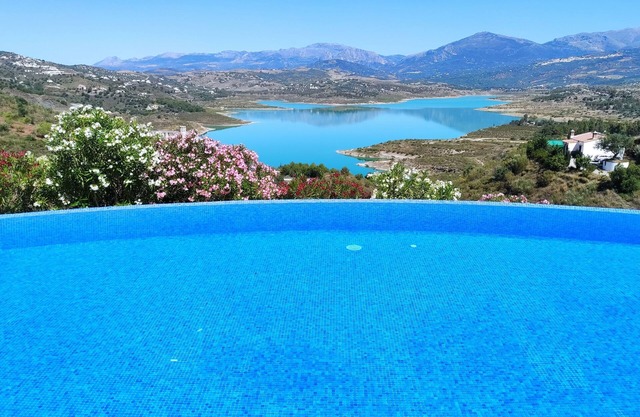 Villa Adelfas, infinity pool