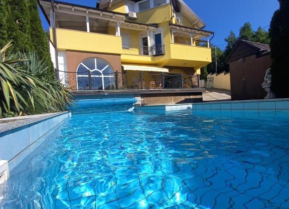 Villa Ajka