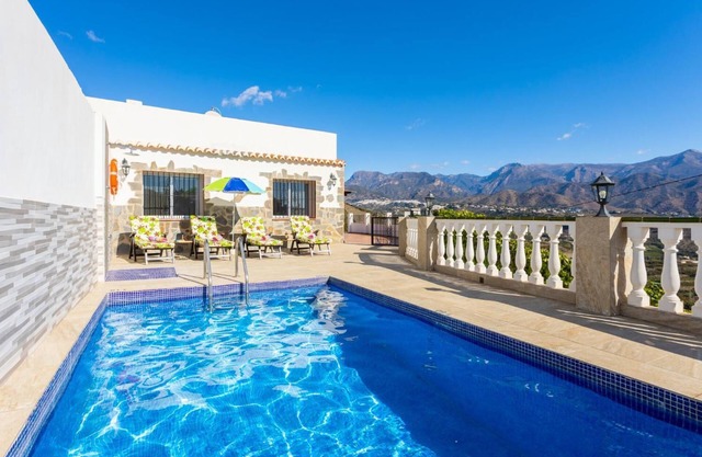 Villa Alegria - Two Bedroom Villa, Sleeps 4