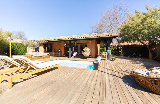 Villa Alhena à Lège with heated swimming pool