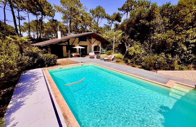 VILLA ALL COMFORT 4 * LARGE SWIMMING POOL 30 ° C/Calm & charm