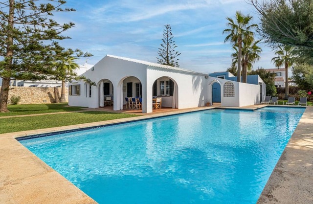 Villa Araucaria, primera línea, WiFi, AC, piscina