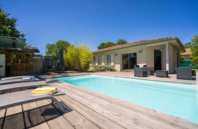 Villa avec piscine chauffée