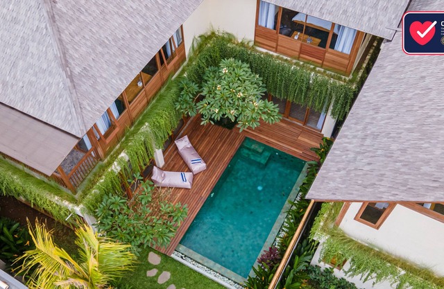 Villa Avyathi at Ananadathu Villas - Tropical 2BR Contemporary Villa in Canggu