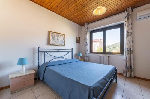 Villa bifamiliare con giardino