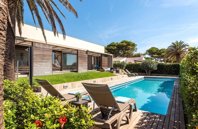 Villa 'Binisafua Ses Palmeres' with Sea View, Wi-Fi and Air Conditioning