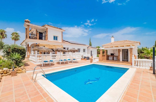 Villa Blanca Málaga - Private Villa - Heated Pool