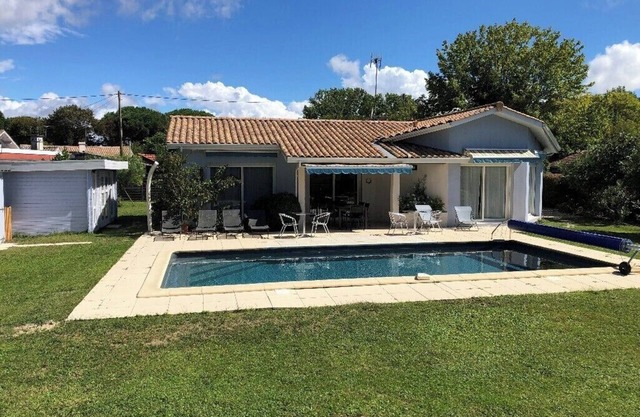 Villa Bleue 8 pers avec piscine chauffée sur terrain clos