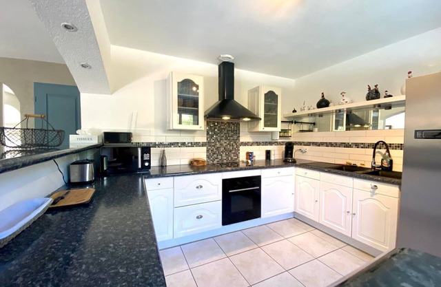 Villa Bouzigues, 4 bedrooms, 8 persons