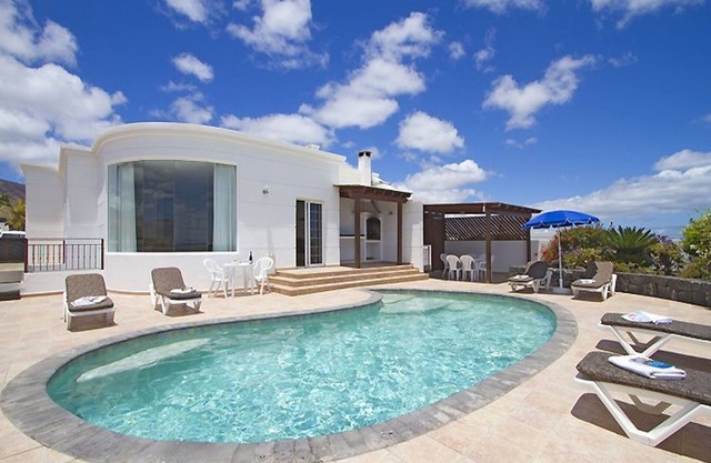 Villa Calero Acentejo | Wonderful 5 Bedroom Villa | A Short Stroll to the.
