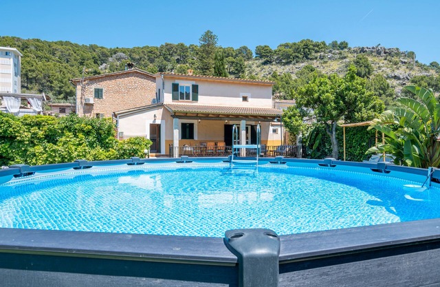 Villa 'Can Freixa' with Mountain View, Wi-Fi and Air Conditioning