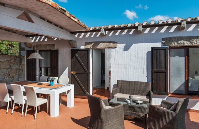 Villa 'Casa 14' with Sea View, Private Terrace and Air Conditioning