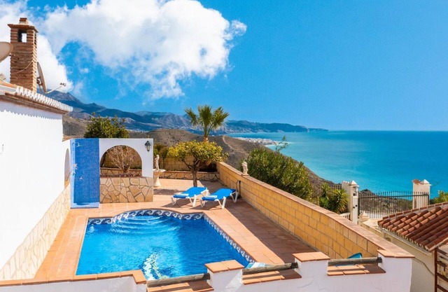 Villa Casa Gebemir - Three Bedroom Villa, Sleeps 6