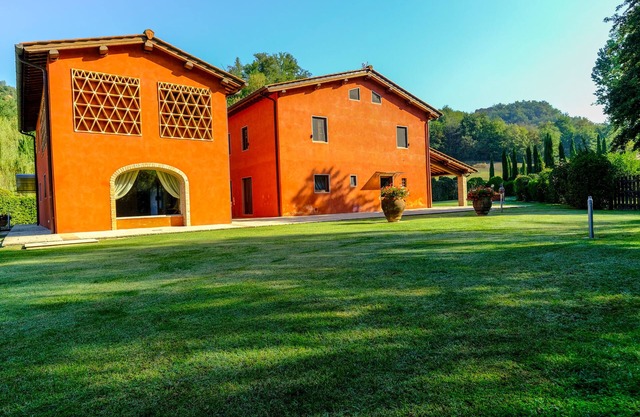 Villa close to Florence with private swimming pool and garden