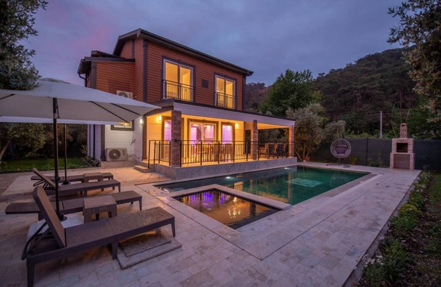 Villa Close to Inlice Beach with Pool in Fethiye
