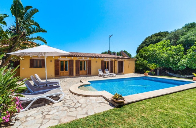 Villa Cuxac de na Joana – with garden and private pool