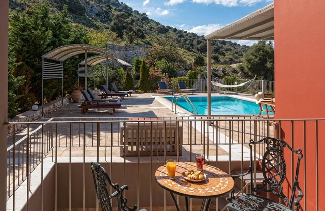 Villa 'Dalasvillas Skala Acqua' with Sea View, Wi-Fi and Air Conditioning