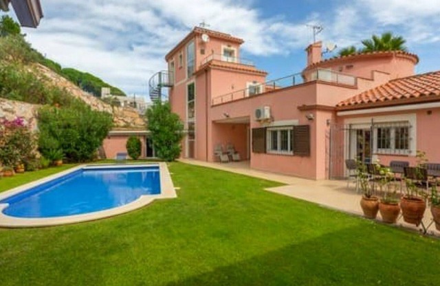 Villa de Luxe à Begur Vue Mer with Sea View, Wi-Fi and Air Conditioning