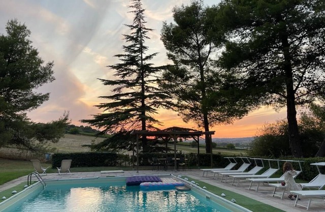 Villa degli Scoiattoli, 200-m² villa for 8-10 people with park and swimming pool