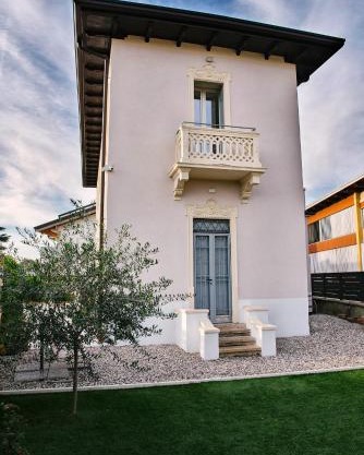 VILLA DEI SOGNI appartamento vicino ospedale Borgo Trento,Fiera e Arena di Verona