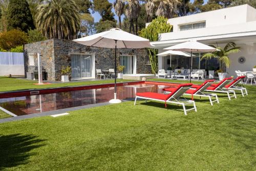 Villa Deluxe Antibes & Private Appartement - Pool - Spa - Cinéma