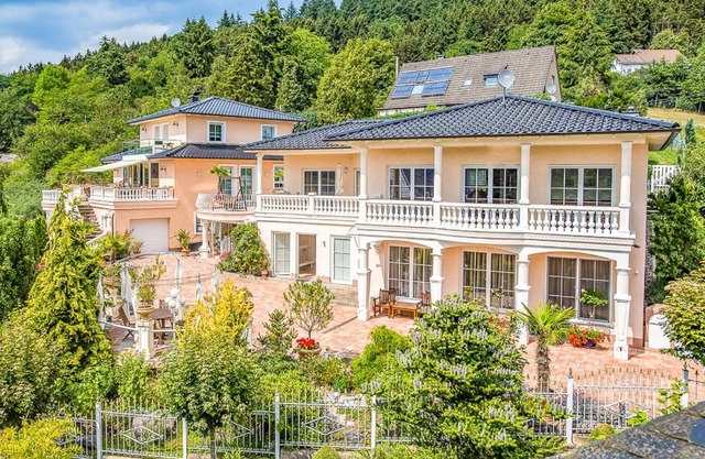 Villa Eifelpalace am Nürburgring