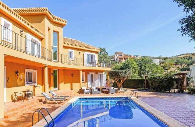 Villa Emerita 39 - Four Bedroom Villa, Sleeps 8
