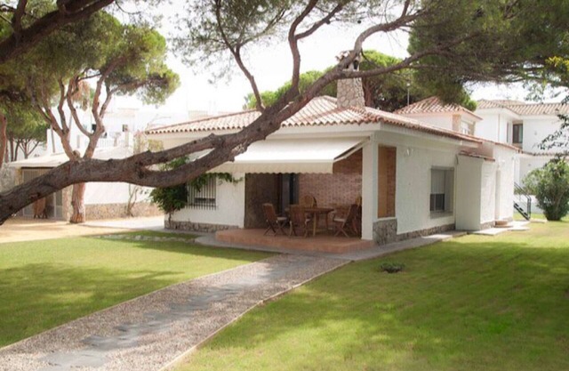 Villa on the beach front La Barrosa