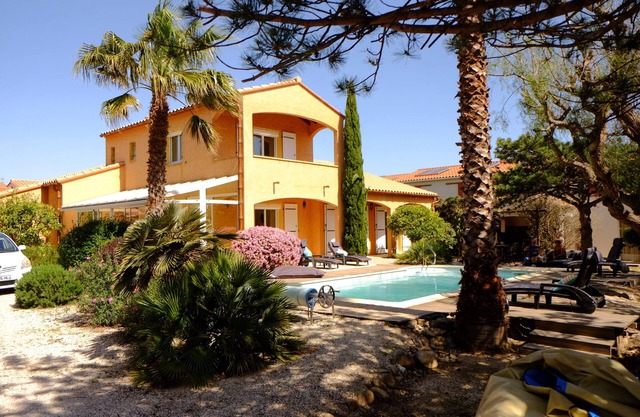 Villa for 8 people with private pool and 1200m2 of land